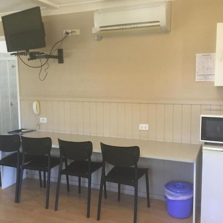 Charleville Waltzing Matilda Motor Inn Dış mekan fotoğraf