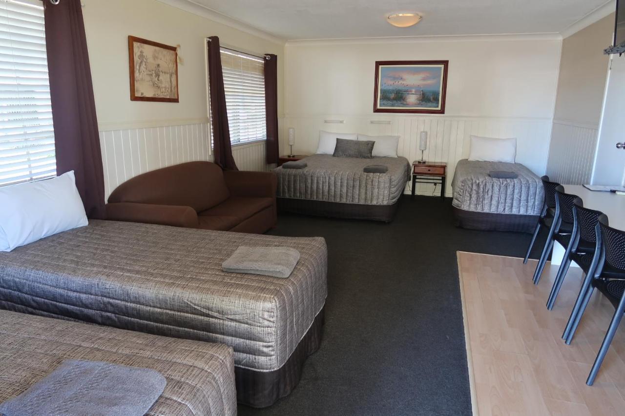 Charleville Waltzing Matilda Motor Inn Dış mekan fotoğraf